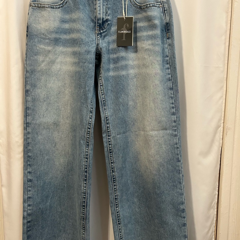 Flamingal’s light Blue Jeans for women.